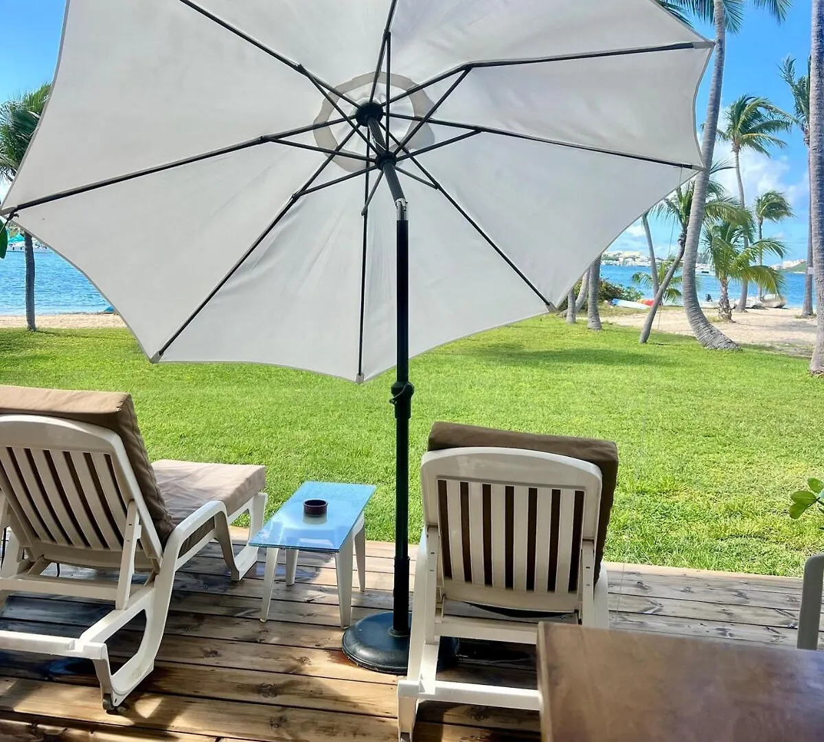 Апартаменты Coconut 1 Room Beautiful View Байе-Неттл
