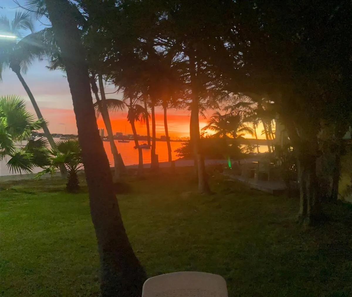 Coconut 1 Room Beautiful View Baie Nettle