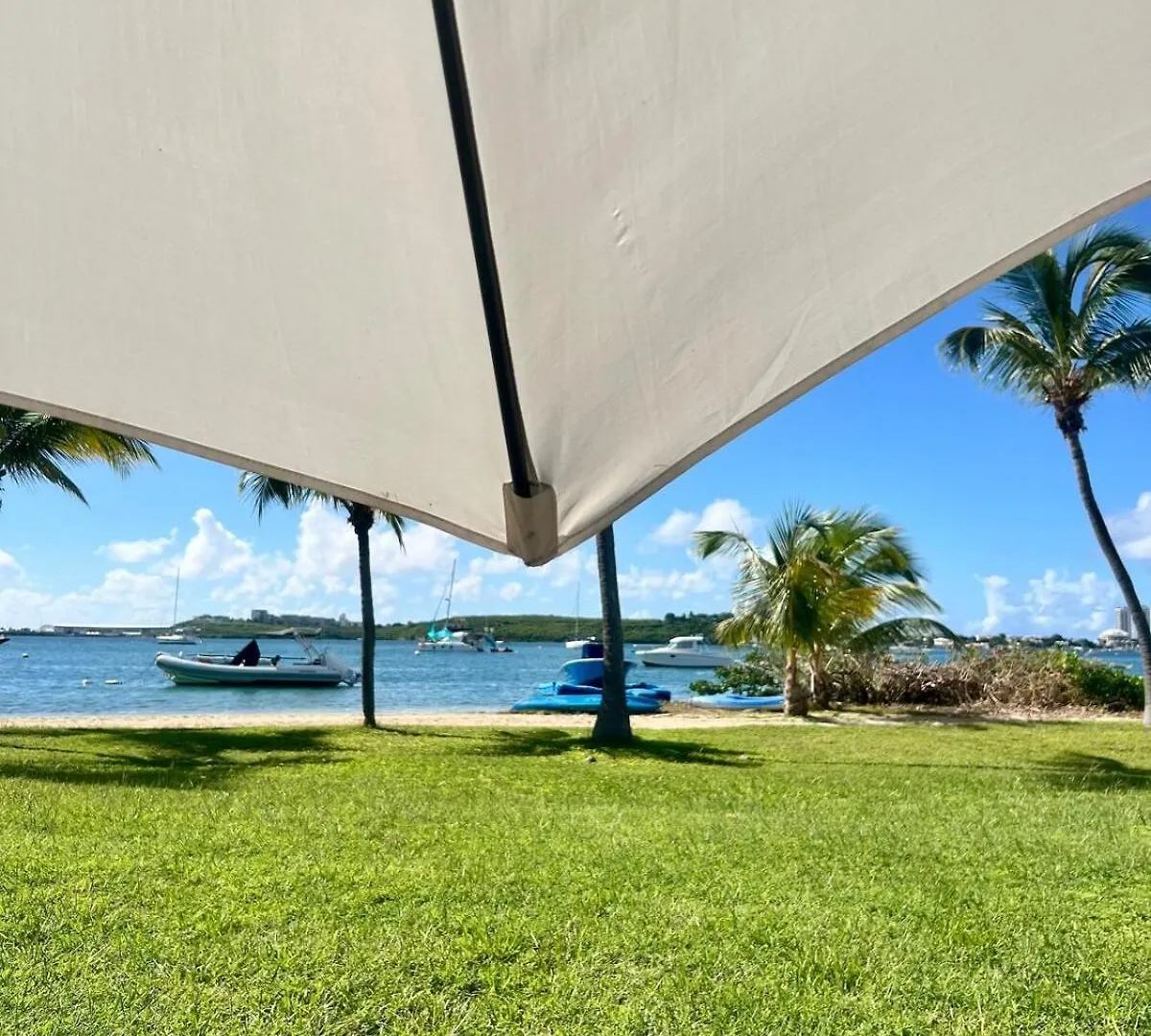 Coconut 1 Room Beautiful View Baie Nettle